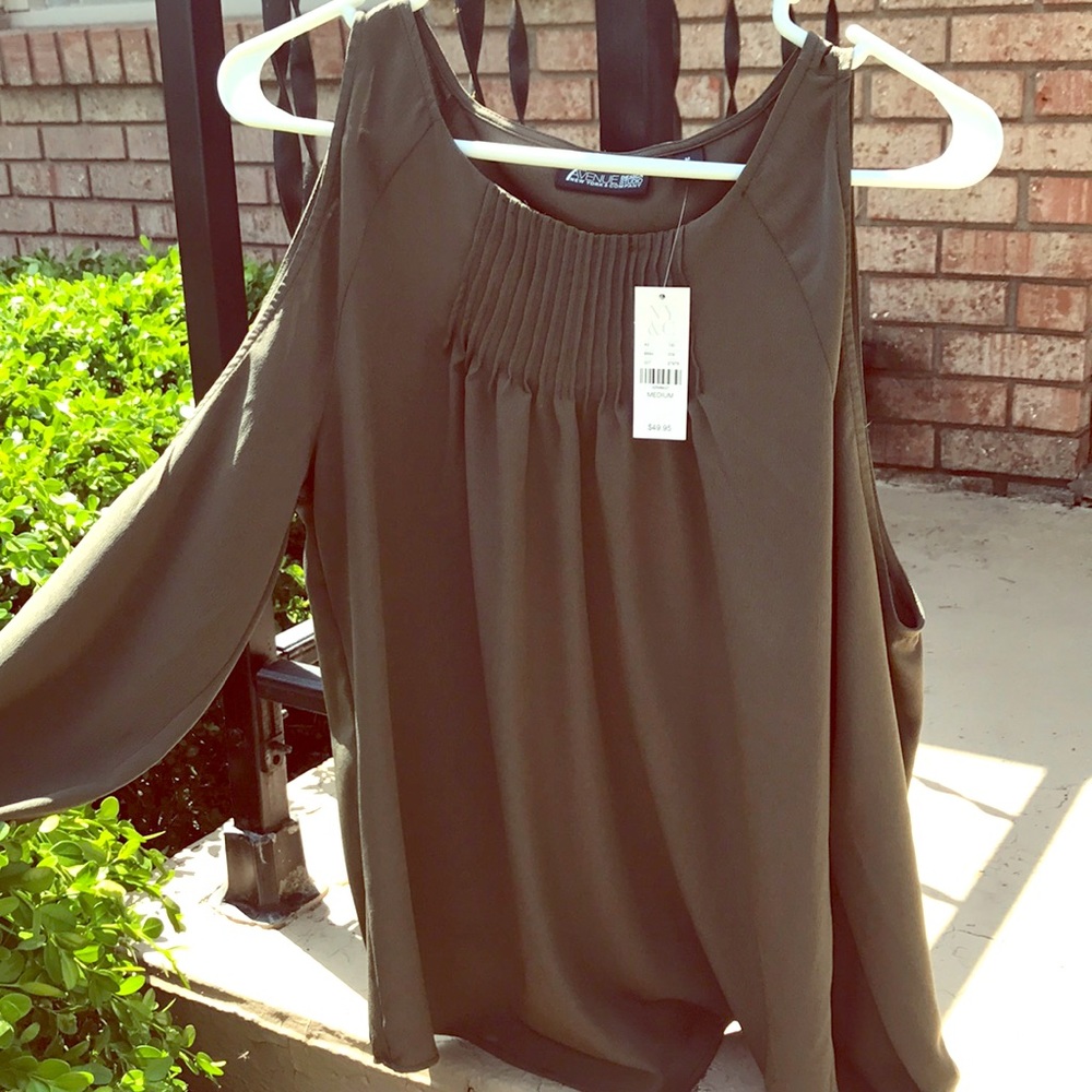 Woman's top NWT